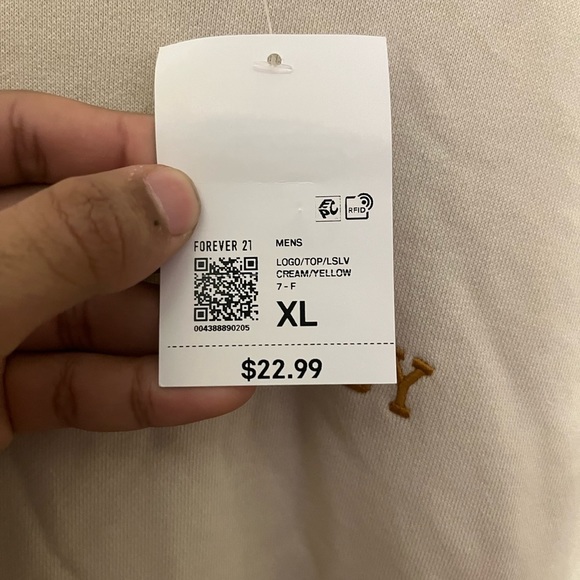 Brand new Forever 21 Sweater - Picture 4 of 4